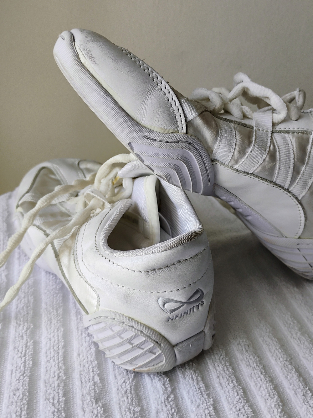 NFINITY All-White Athletic Trainers